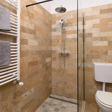 Apartamento Várvédőház