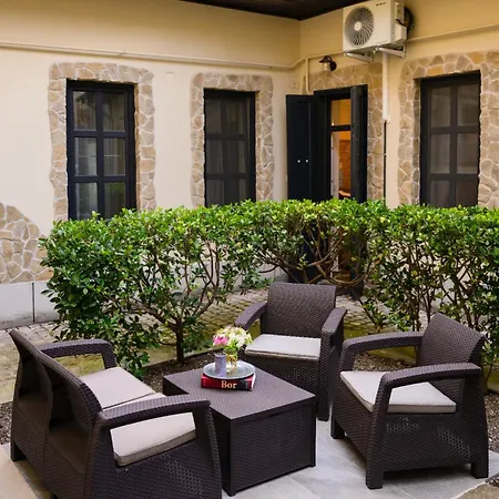 Varvedohaz アパート *