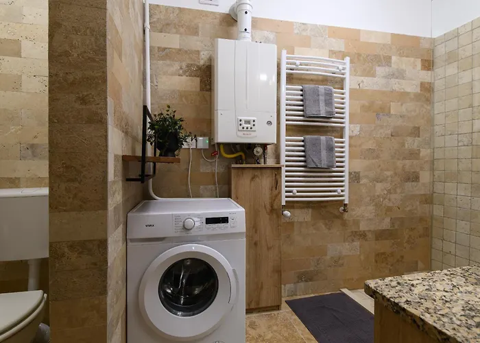 Várvédőház Appartamento *